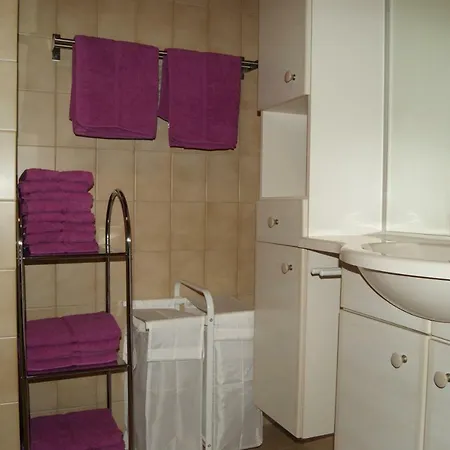 Schiestlhof Apartment
